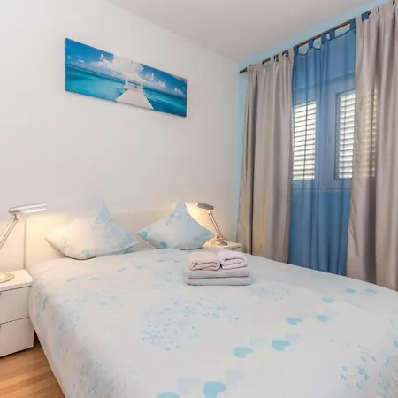 One-bedroom In * Gornji Karin