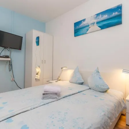 One-bedroom In Gornji Karin
